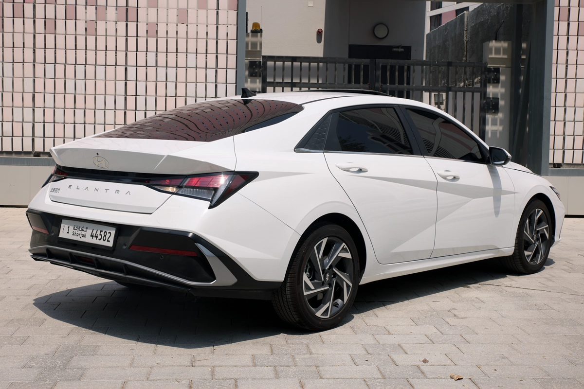 Hyundai Elantra 2025-3