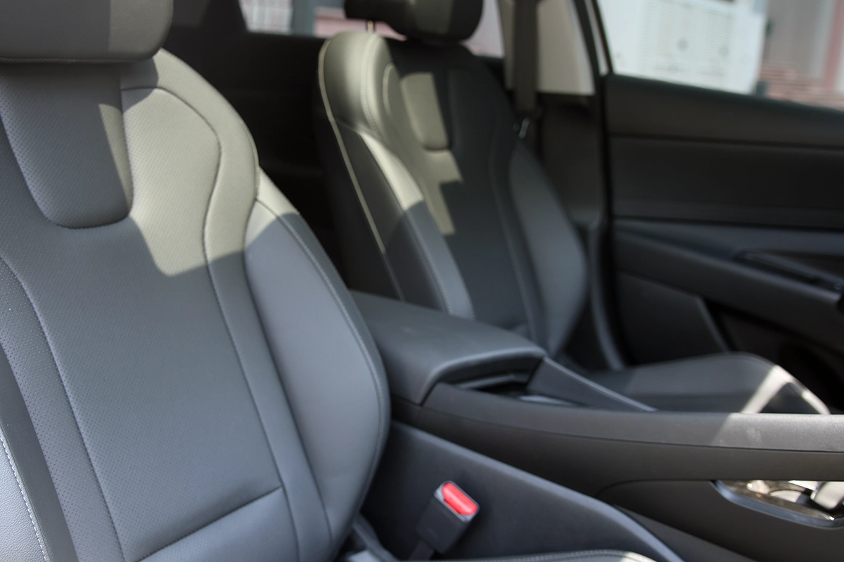 Hyundai Elantra 2025-5